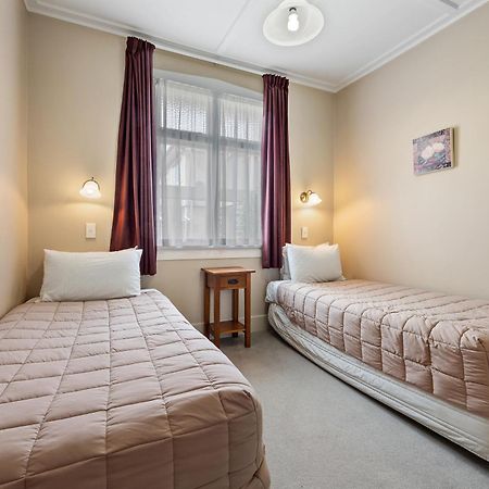 Tower Lodge Motel Invercargill Bagian luar foto