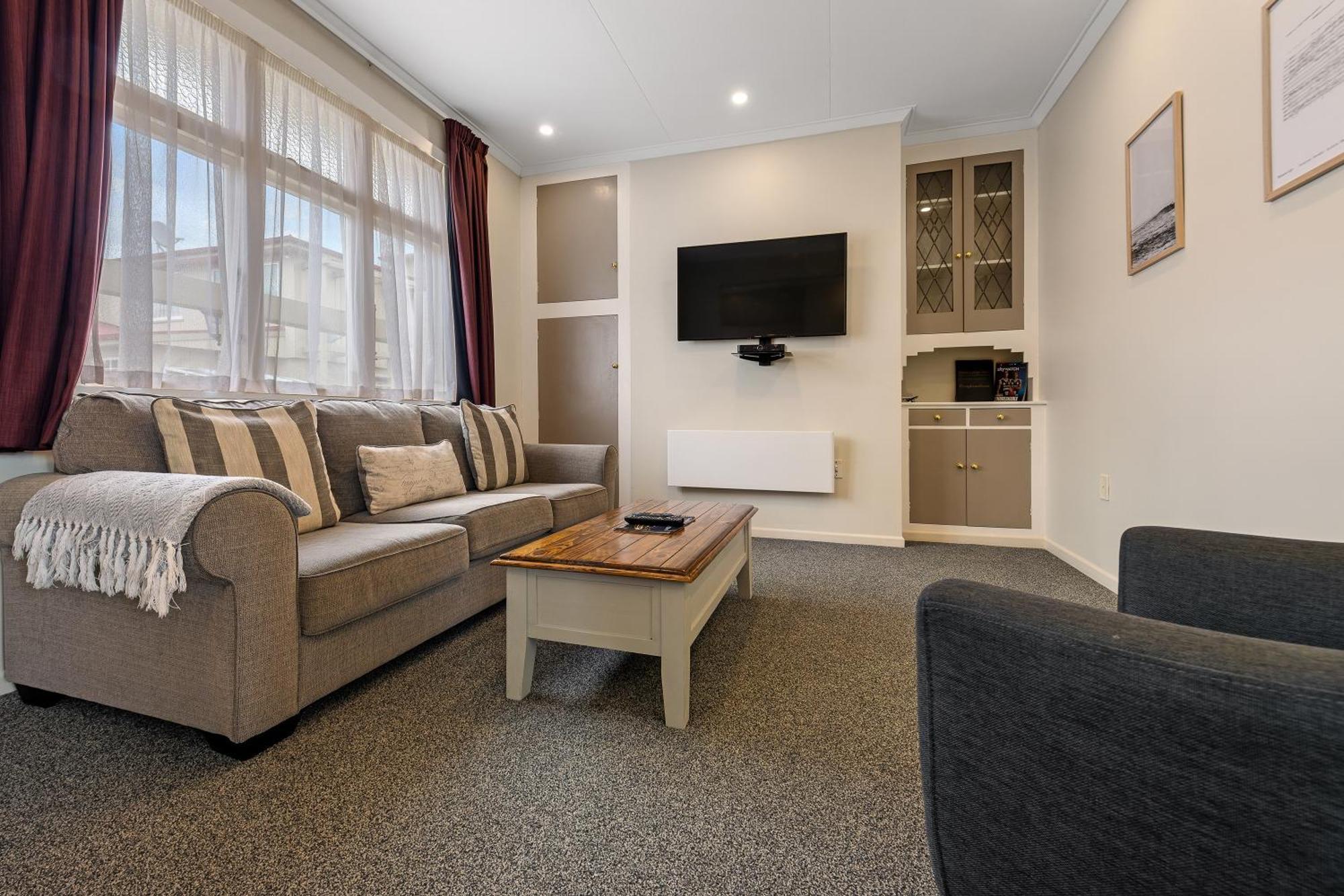 Tower Lodge Motel Invercargill Bagian luar foto