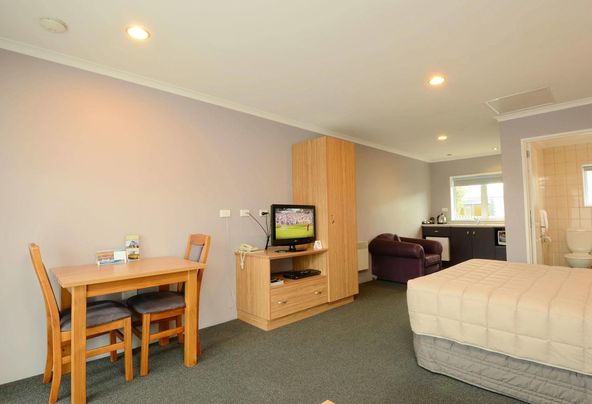 Tower Lodge Motel Invercargill Bagian luar foto