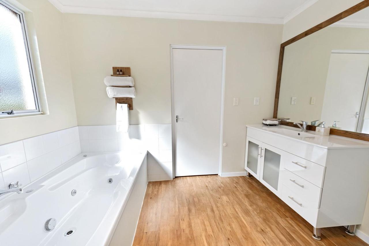 Tower Lodge Motel Invercargill Bagian luar foto